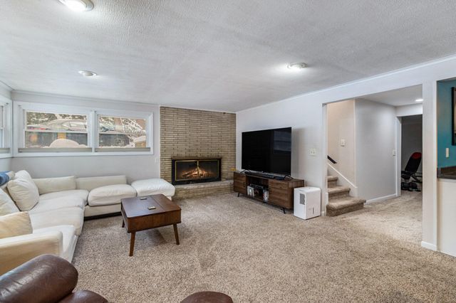 2146 Treehaven Drive, Kalamazoo City, MI 49008