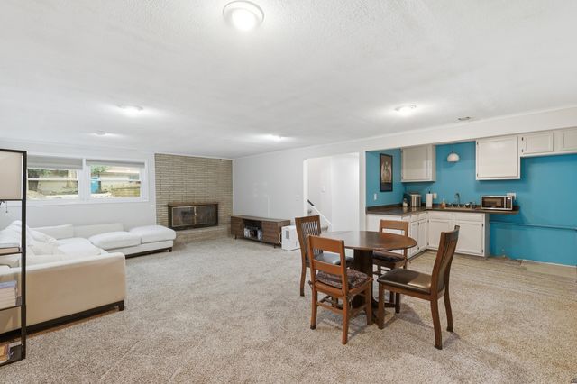 2146 Treehaven Drive, Kalamazoo City, MI 49008