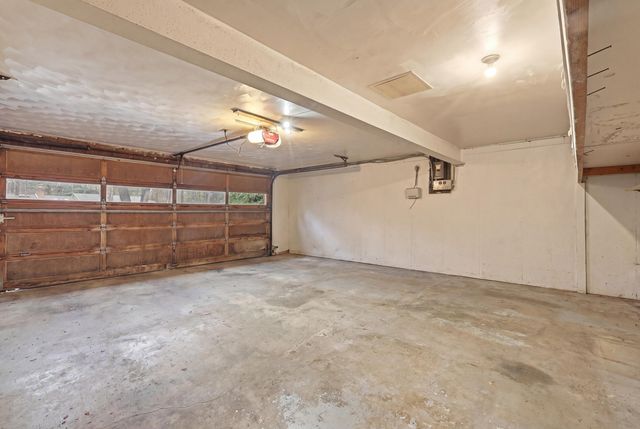 2146 Treehaven Drive, Kalamazoo City, MI 49008