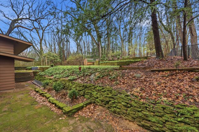 2146 Treehaven Drive, Kalamazoo City, MI 49008