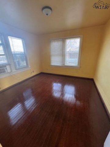 2406 AVENUE E, Wichita Falls, TX 76309