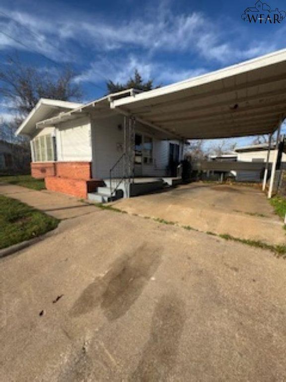 2406 AVENUE E, Wichita Falls, TX 76309