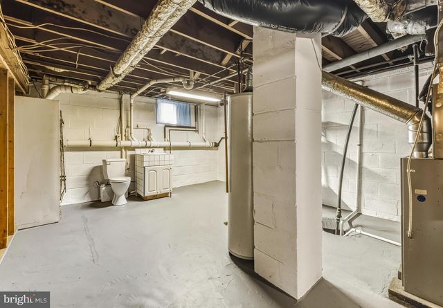 5 PEROT AVE, Cherry Hill, NJ 08003