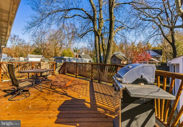 5 PEROT AVE, Cherry Hill, NJ 08003