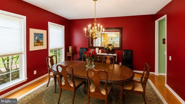 1 HENLOPEN CT, Newark, DE 19711