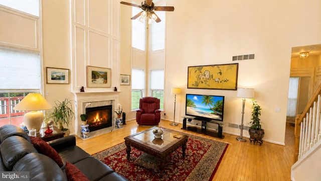 1 HENLOPEN CT, Newark, DE 19711
