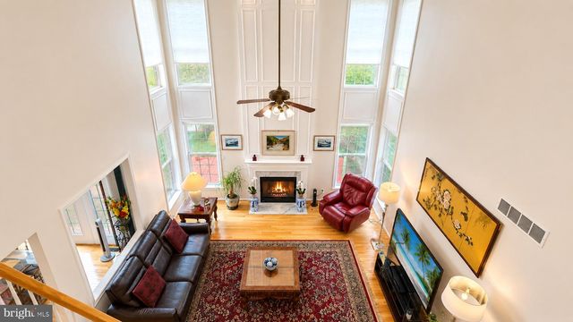 1 HENLOPEN CT, Newark, DE 19711