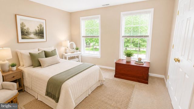 1 HENLOPEN CT, Newark, DE 19711