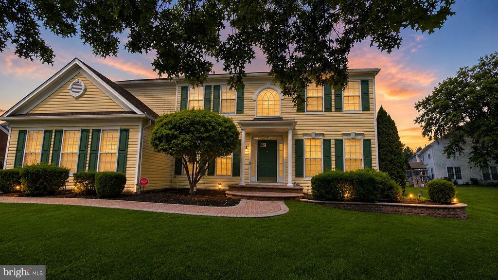 1 HENLOPEN CT, Newark, DE 19711