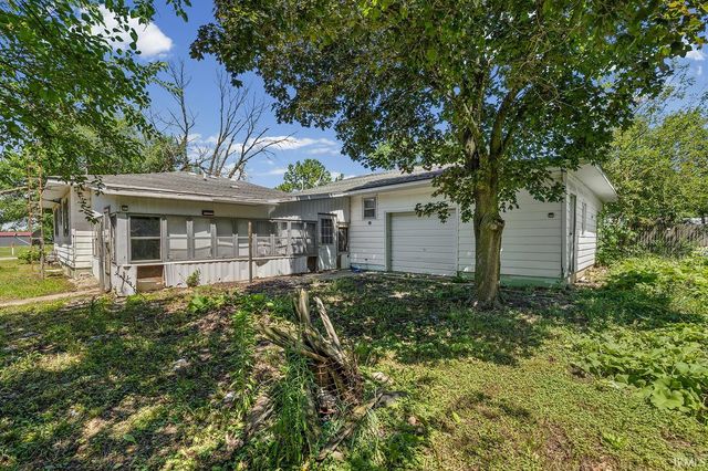 305 S Smith Street, Boswell, IN 47921