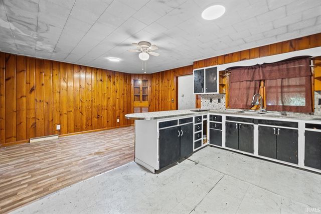 305 S Smith Street, Boswell, IN 47921