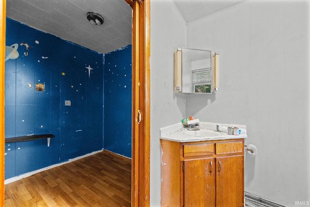 305 S Smith Street, Boswell, IN 47921