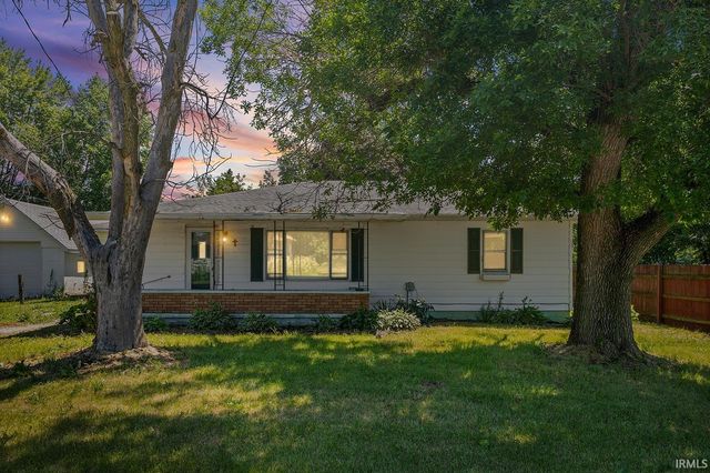 305 S Smith Street, Boswell, IN 47921
