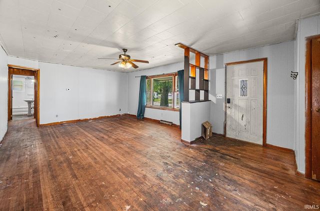 305 S Smith Street, Boswell, IN 47921