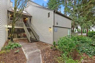 11815 93rd Lane NE #203, Kirkland, WA 98034