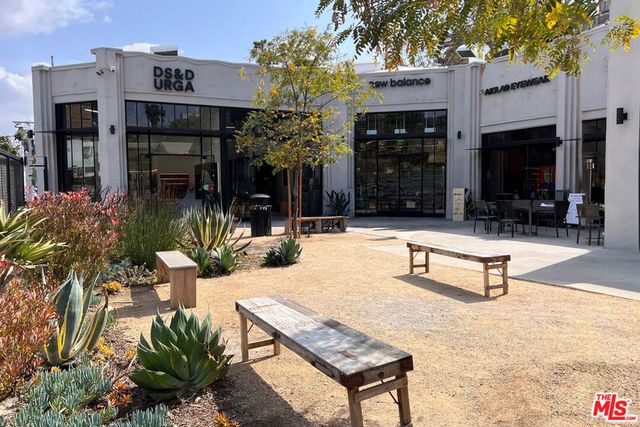 2266 W Earl Street, Los Angeles, CA 90039