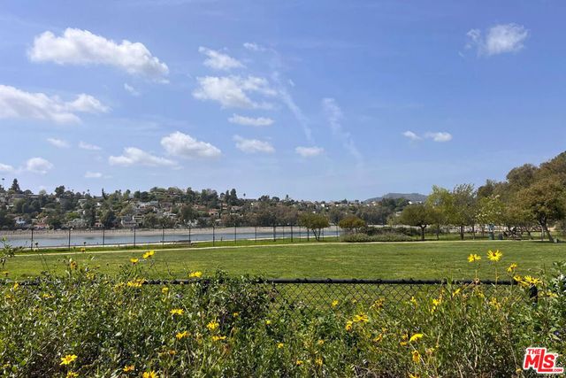 2266 W Earl Street, Los Angeles, CA 90039
