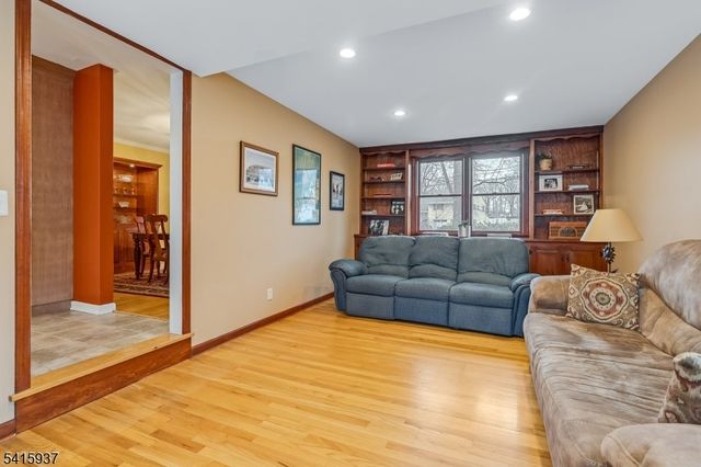 1510 Ramapo Way, Scotch Plains Twp., NJ 07076