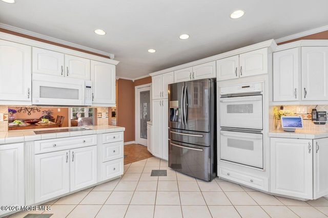 54 Bluefield Road, Lincroft, NJ 07738