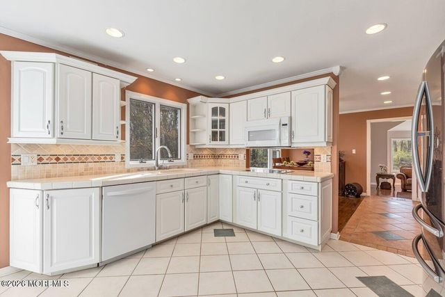 54 Bluefield Road, Lincroft, NJ 07738