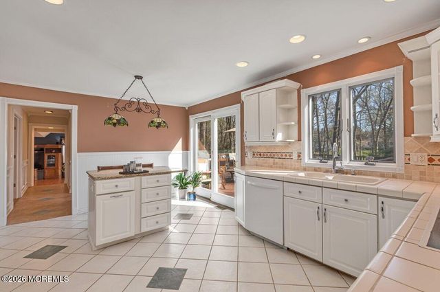 54 Bluefield Road, Lincroft, NJ 07738