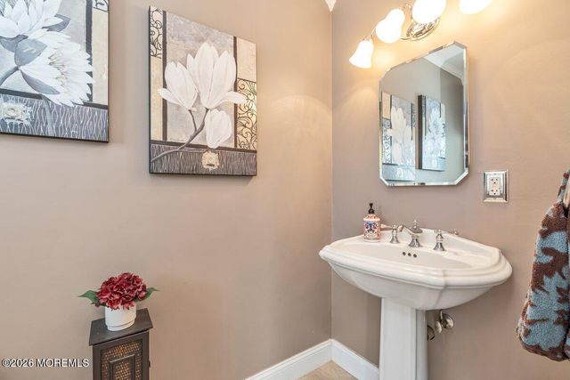 54 Bluefield Road, Lincroft, NJ 07738