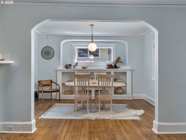 6104 N KERBY Ave, Portland, OR 97217