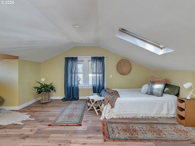 6104 N KERBY Ave, Portland, OR 97217