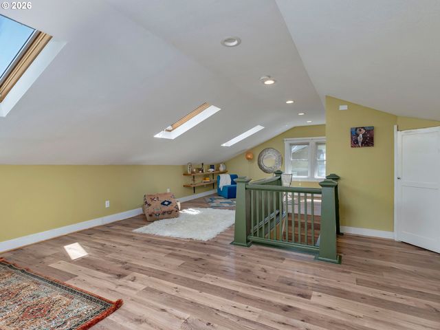 6104 N KERBY Ave, Portland, OR 97217