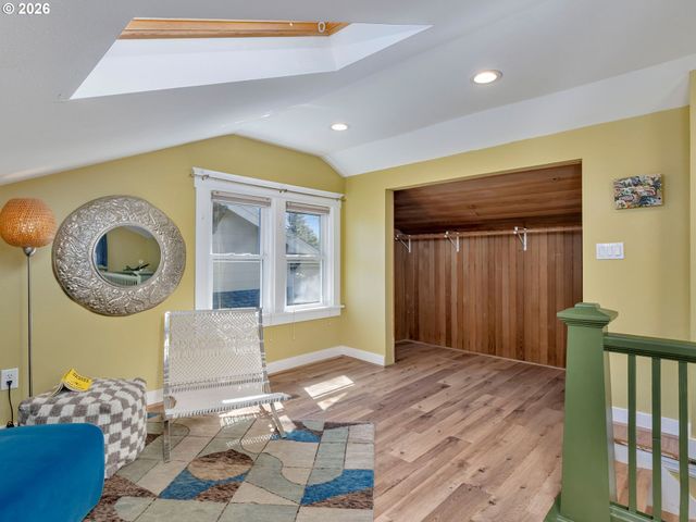 6104 N KERBY Ave, Portland, OR 97217