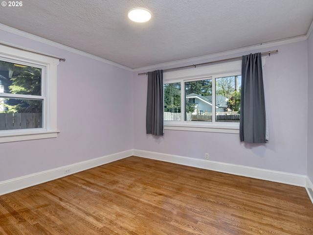 6104 N KERBY Ave, Portland, OR 97217