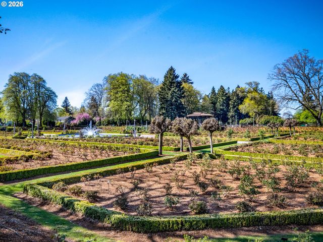 6104 N KERBY Ave, Portland, OR 97217