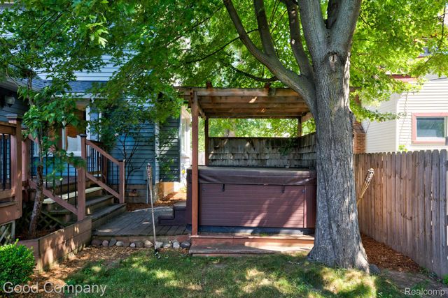 308 E Lawrence Avenue, Royal Oak, MI 48073