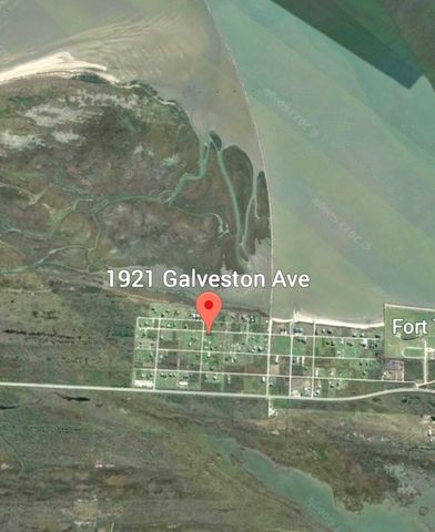 1921 Galveston Avenue, Port Bolivar, TX 77650