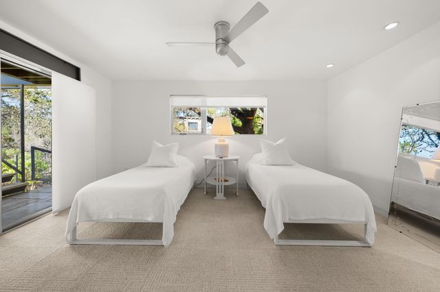 6404 Lakeshore DR, Lago Vista, TX 78645