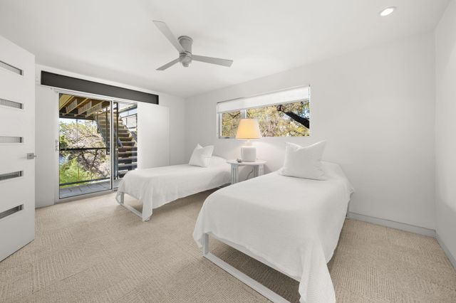 6404 Lakeshore DR, Lago Vista, TX 78645