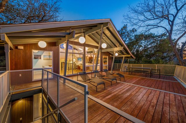 6404 Lakeshore DR, Lago Vista, TX 78645