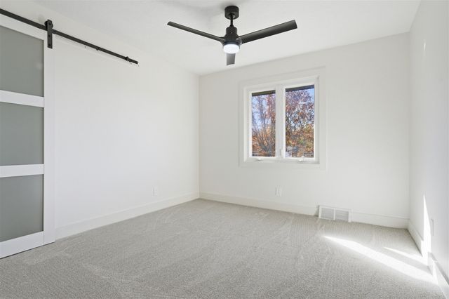 204 Parkview Drive, Bloomington, IL 61701