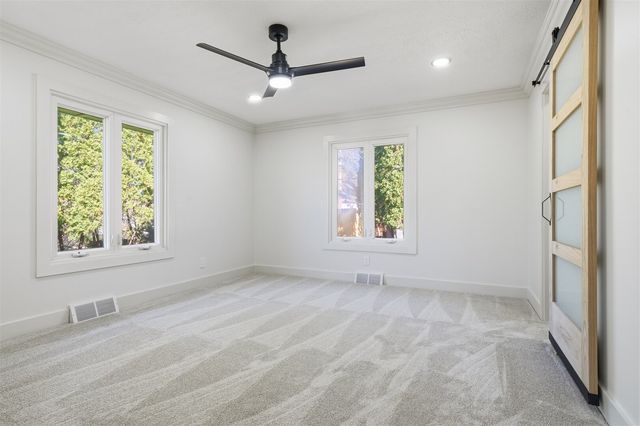 204 Parkview Drive, Bloomington, IL 61701