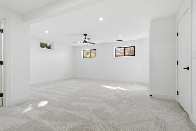 204 Parkview Drive, Bloomington, IL 61701