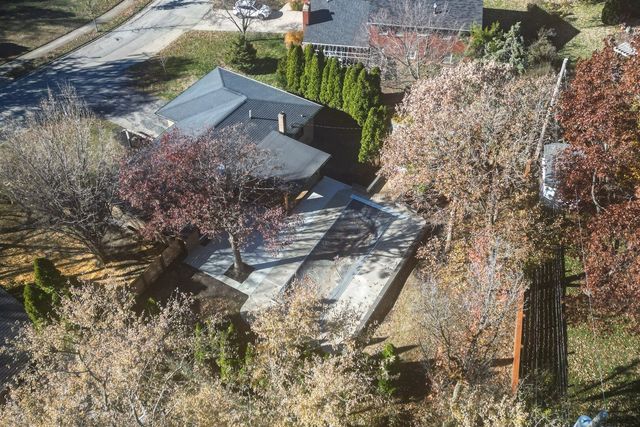 204 Parkview Drive, Bloomington, IL 61701