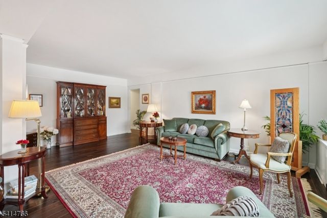 10 Crestmont Road, 1A 1A, Montclair Twp., NJ 07042