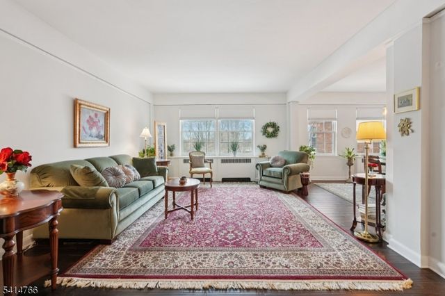 10 Crestmont Road, 1A 1A, Montclair Twp., NJ 07042