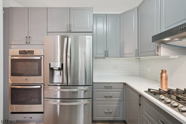 10 Crestmont Road, 1A 1A, Montclair Twp., NJ 07042