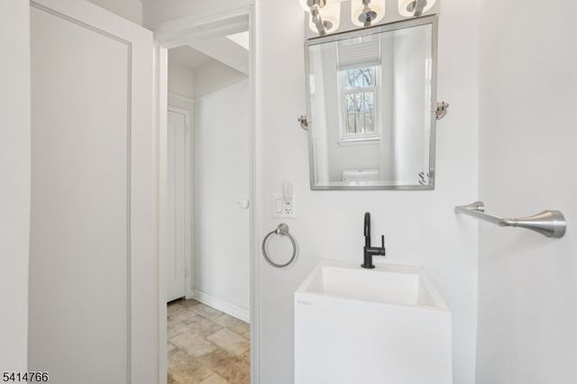 10 Crestmont Road, 1A 1A, Montclair Twp., NJ 07042