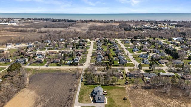 4922 Lathrop AVENUE, Mount Pleasant, WI 53403