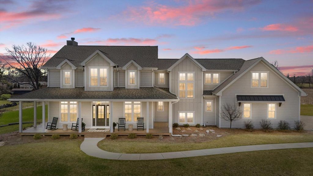 4922 Lathrop AVENUE, Mount Pleasant, WI 53403