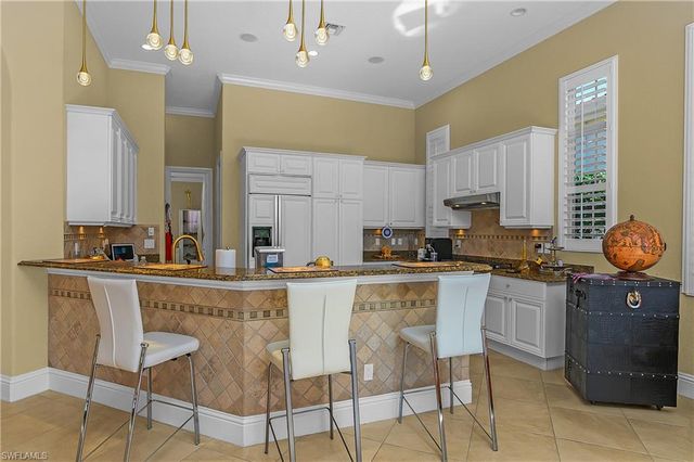 8593 Bellagio DR, Naples, FL 34114