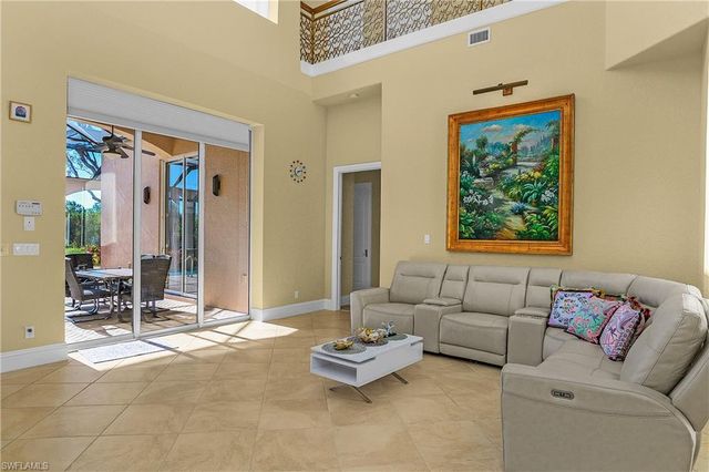 8593 Bellagio DR, Naples, FL 34114