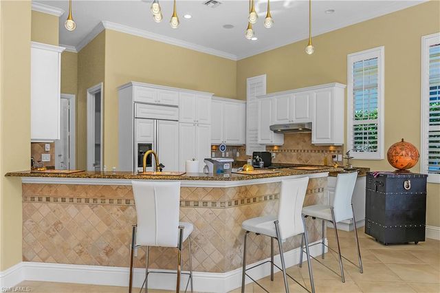 8593 Bellagio DR, Naples, FL 34114